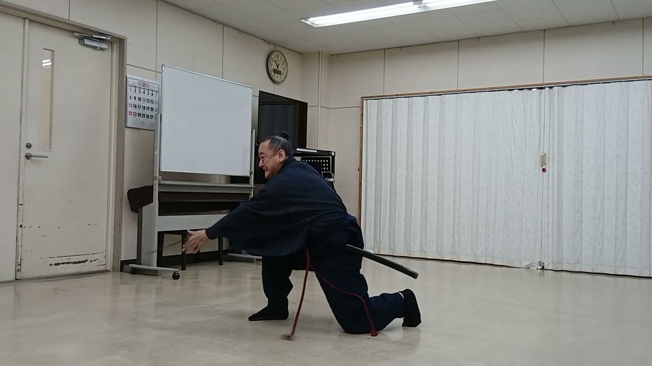英信流 颪：