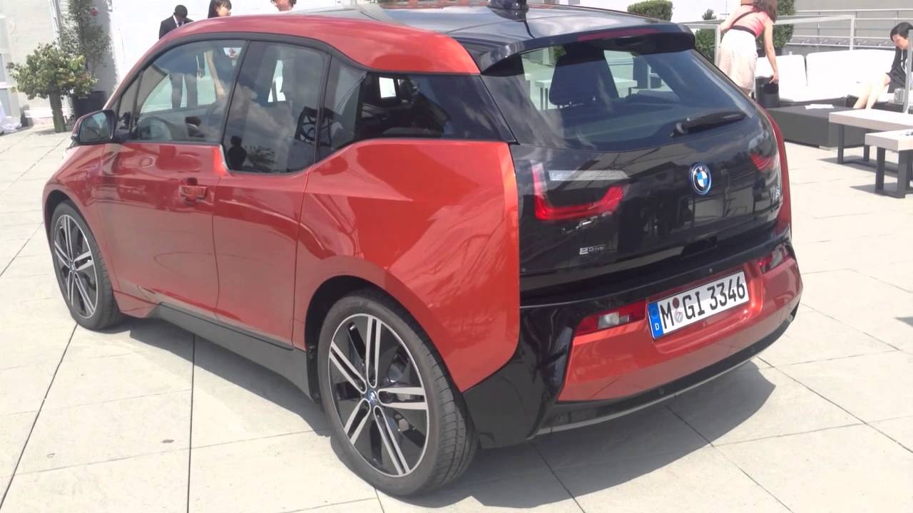 BMW i3 Walkaround in New York City at the World Premiere