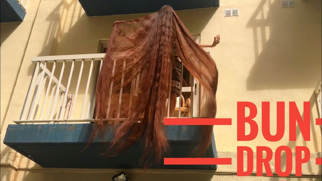 Rapunzel's beautiful longest hair bun drop from the balcony (preview)