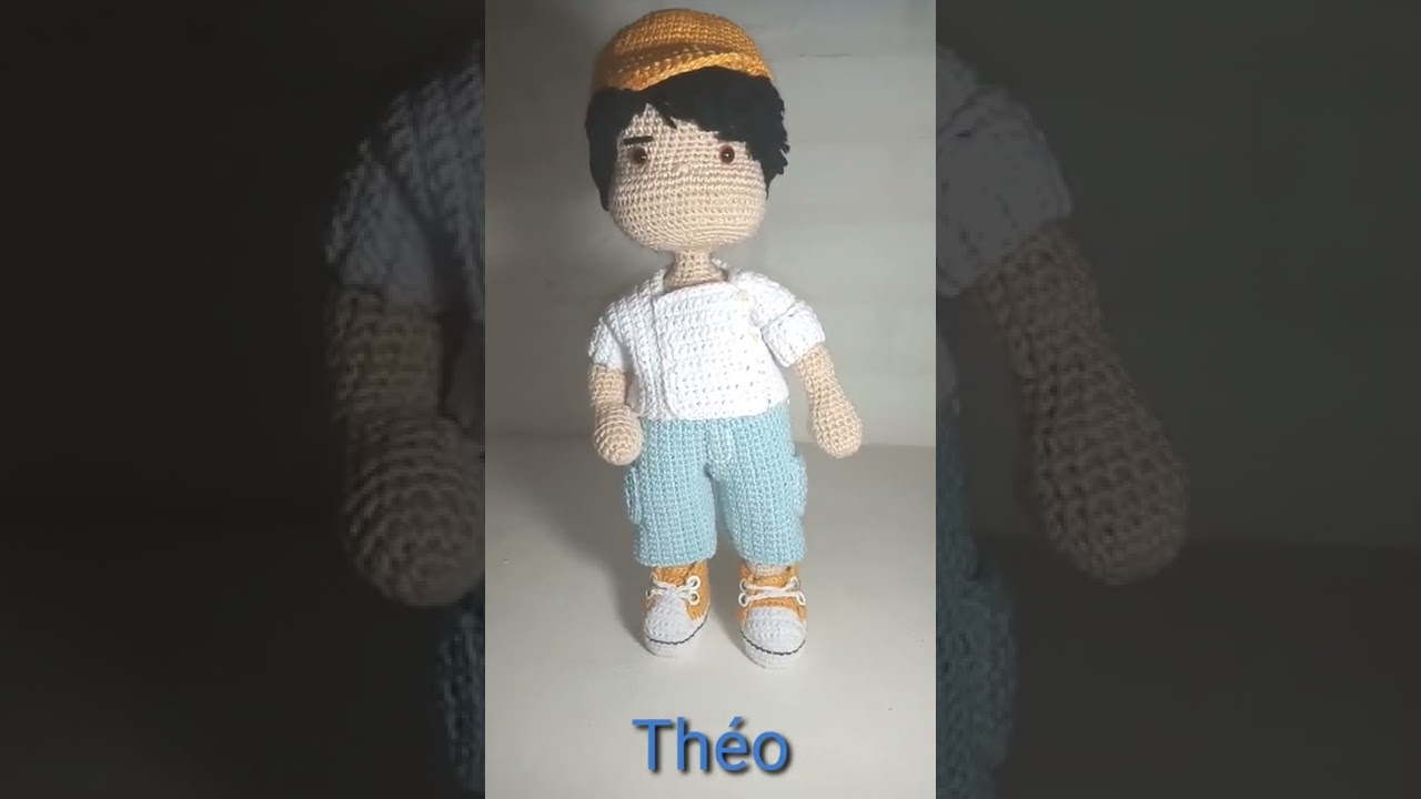 #shorts BONECO THÉO - Corpo Definido