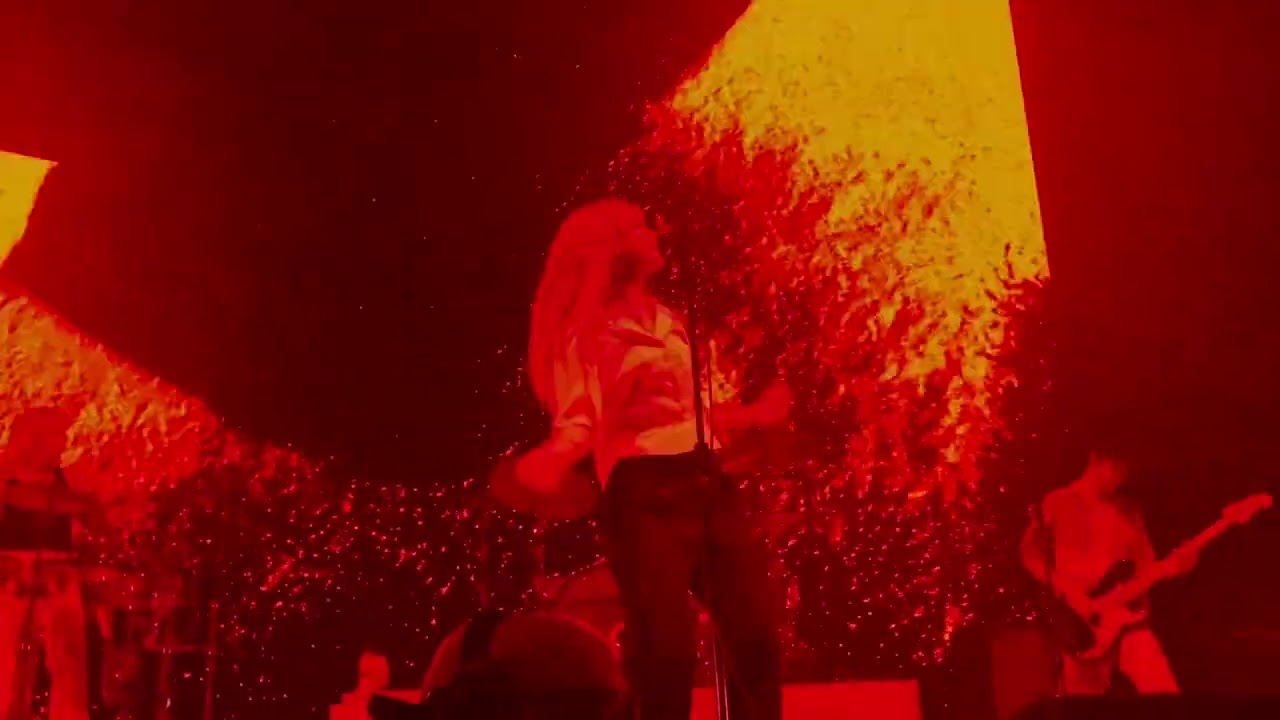 Simmer - Hayley Williams / Paramore (Live in Oklahoma City, OK)