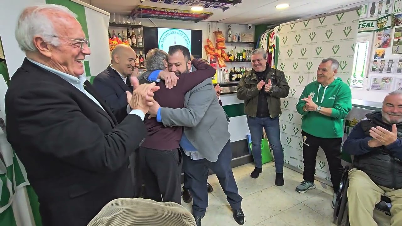 II. -HOMENAJE DE LA PEÑA LEYENDAS DEL CÓRDOBA A D. JOSÉ CALZADO FERRER  