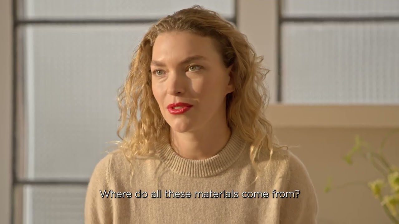Arizona Muse - Clarins' Global CSR Advocate  | Clarins