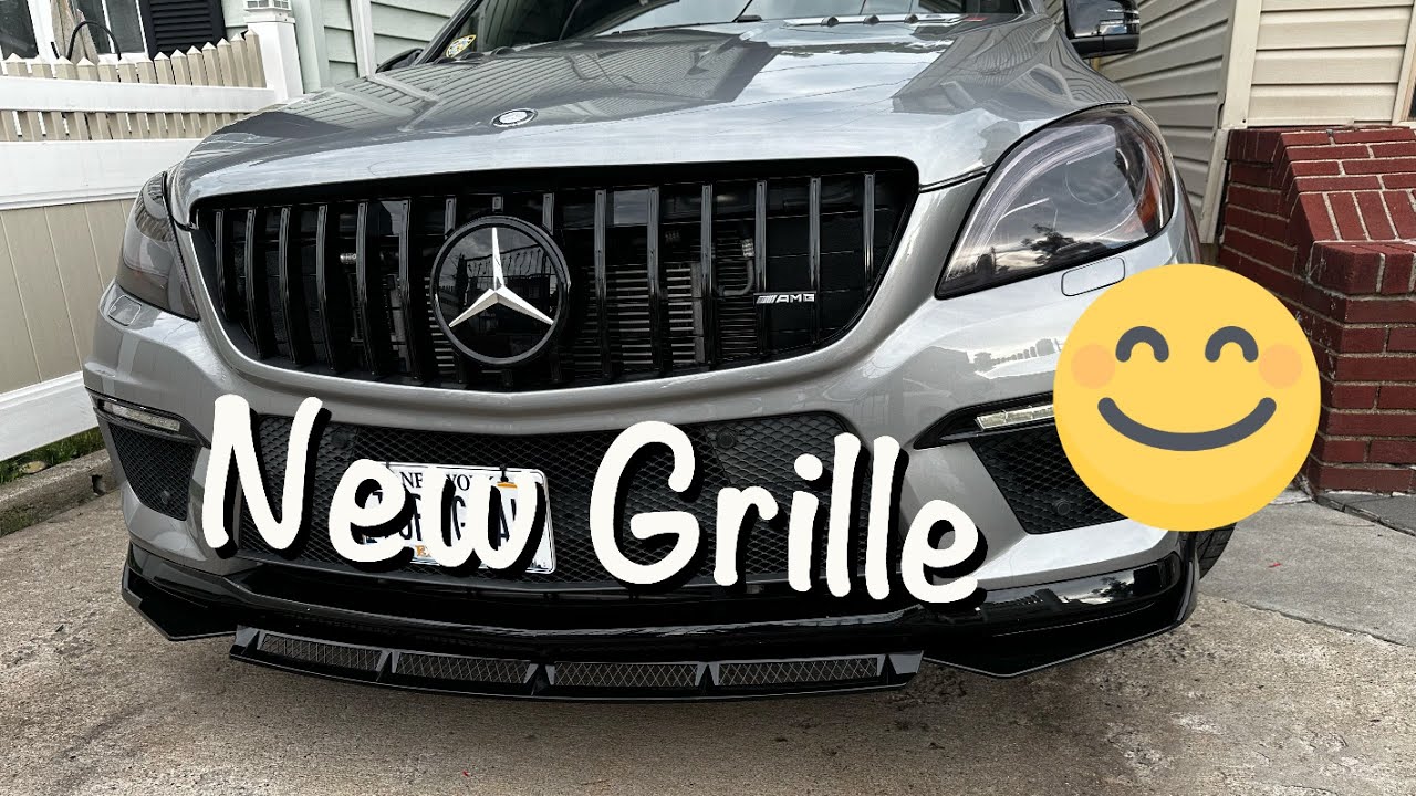 Panamericana Grille With Front Splitter Installed | ML63 AMG