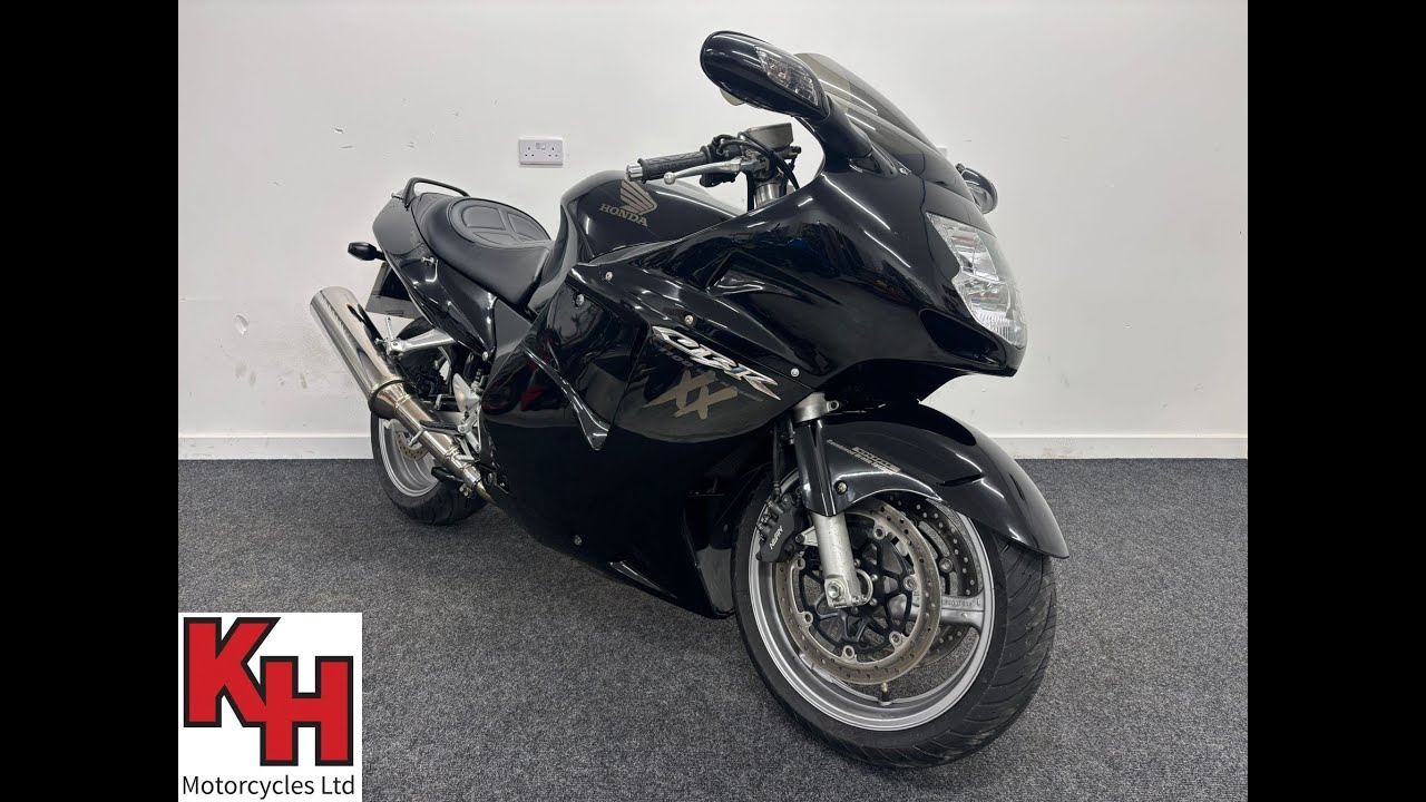Продается мотоцикл Honda CBR1100XX Super Blackbird 2006 года выпуска.