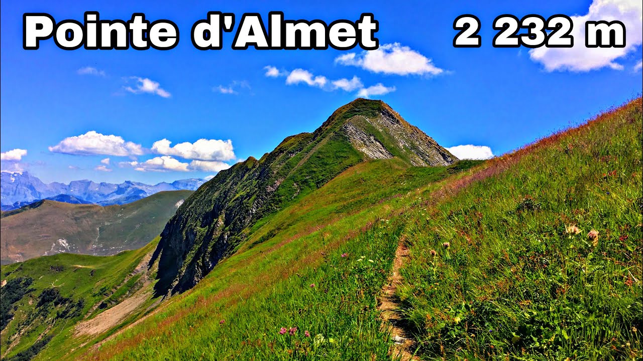 Vue panoramique au sommet de la Pointe d’Almet [2 232 m]