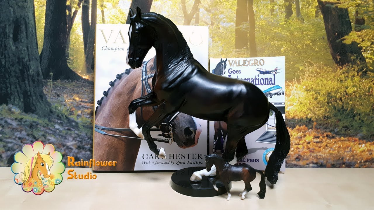 Valegro [Breyer figurák + könyvek]