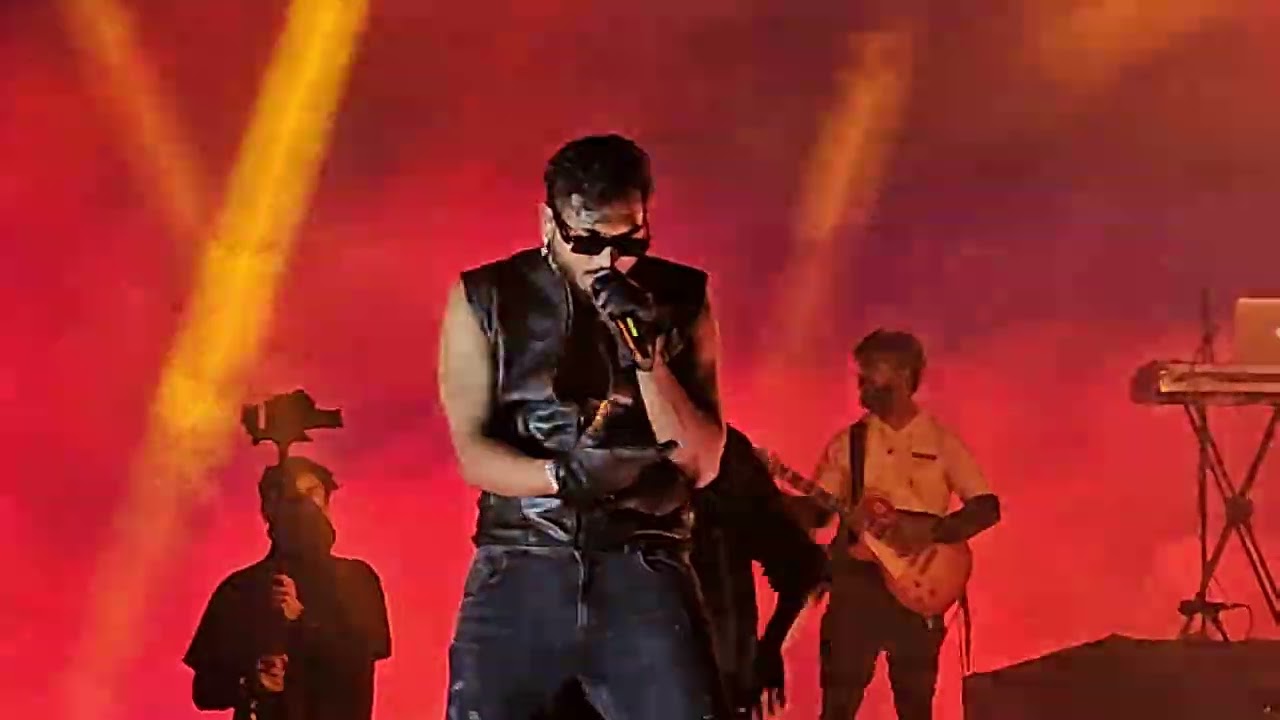 Moment Hai - King Full Live Performance in Lucknow #newlifetour #king #lucknow