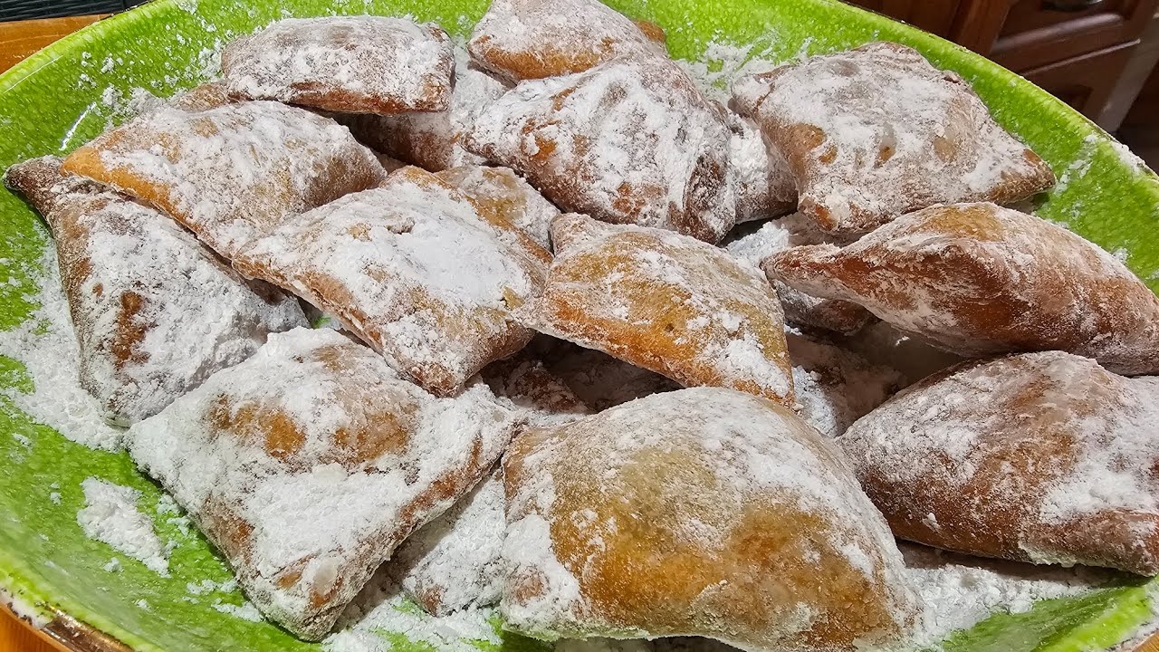 Fagottini dolci ripieni di marmellata e frutta secca 😍👌 