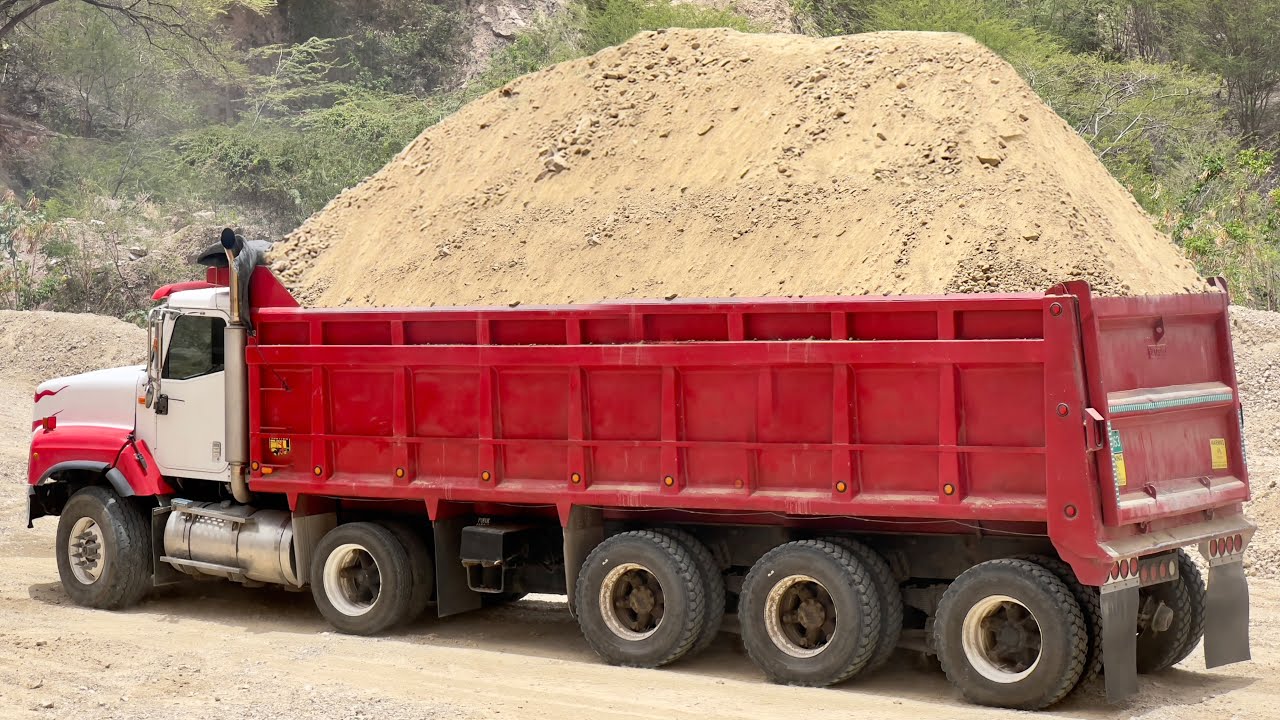 Pozzolan MINING S2•E7 | OVERLOAD TRUCKS #kenworth #peterbilt #truck