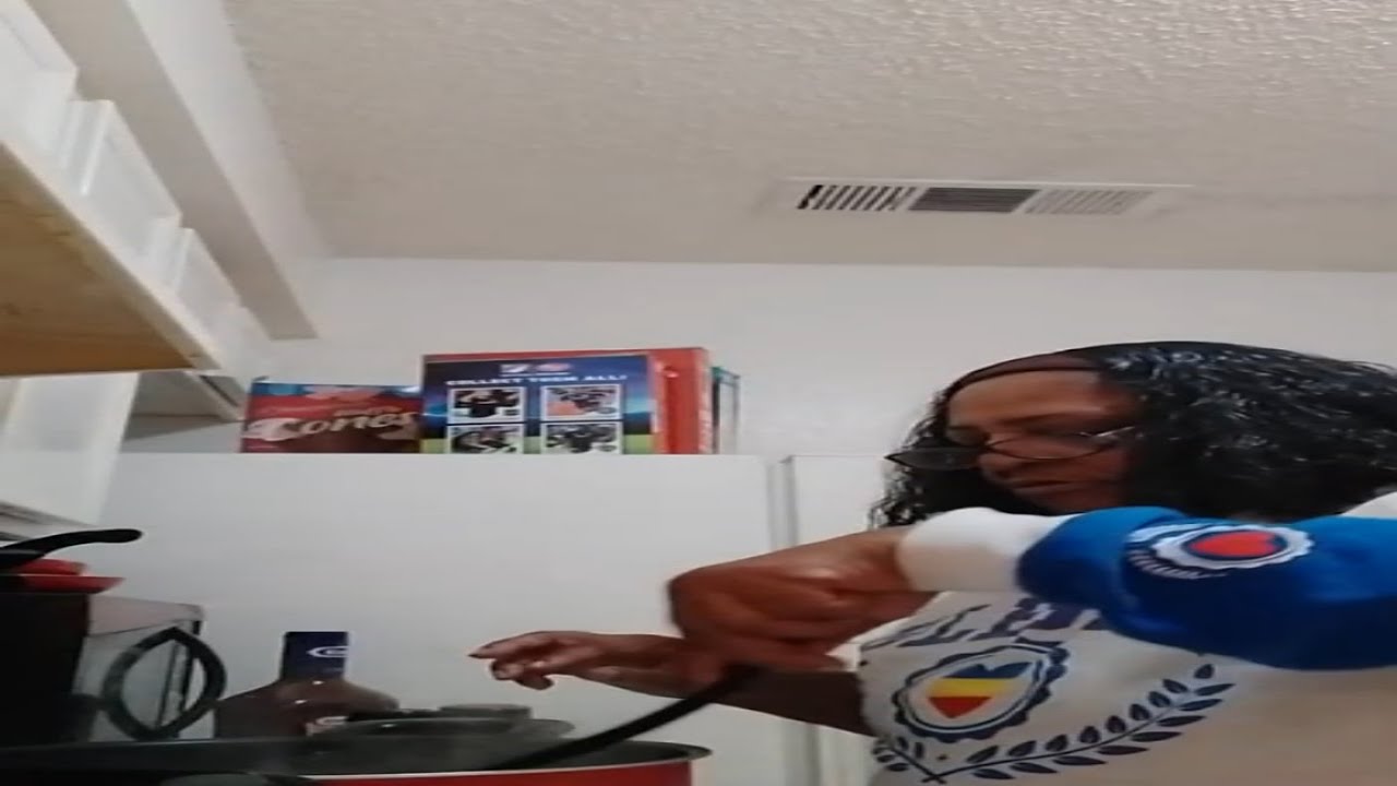 Ribs white cheddar pasta and corn 