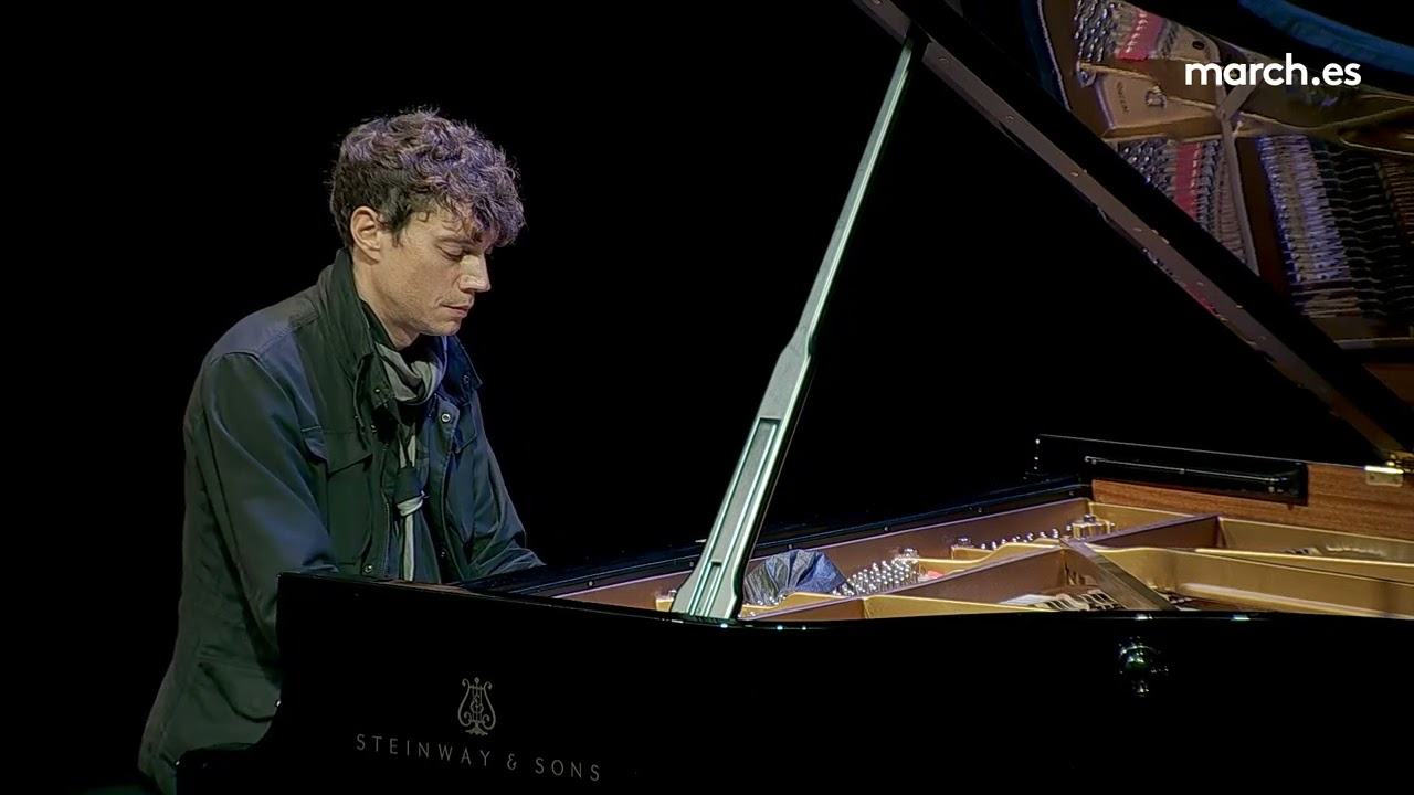 Francesco Tristano plays Bach Suite inglesa nº 6 BWV 811