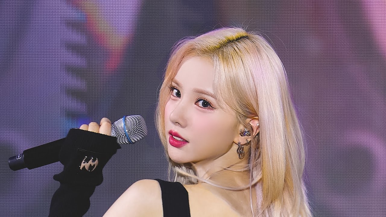 230930 비비지 (VIVIZ) 은하 (EUNHA) - PULL UP (풀업) - 제천 한방 바이오 박람회 - 제천 한방 엑스포 공원 [직캠 / FANCAM] [4K 60p]