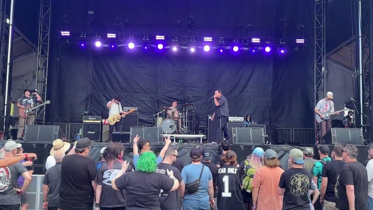 Meadows live at Furnace Fest 2025 