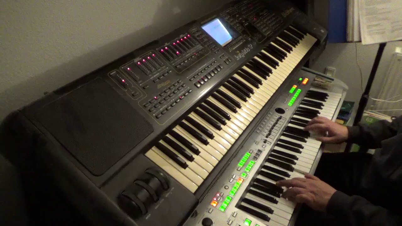 Blue Hawaii (Vikingarna) - yamaha tyros 3 och böhm keybits 7