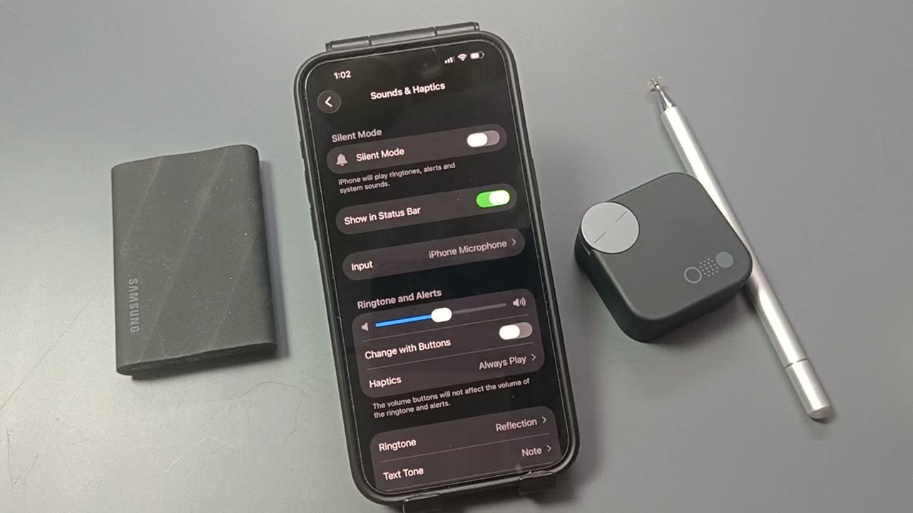 Включение или выключение бесшумного режима на iPhone 17 Pro Max Air только через настройки.
