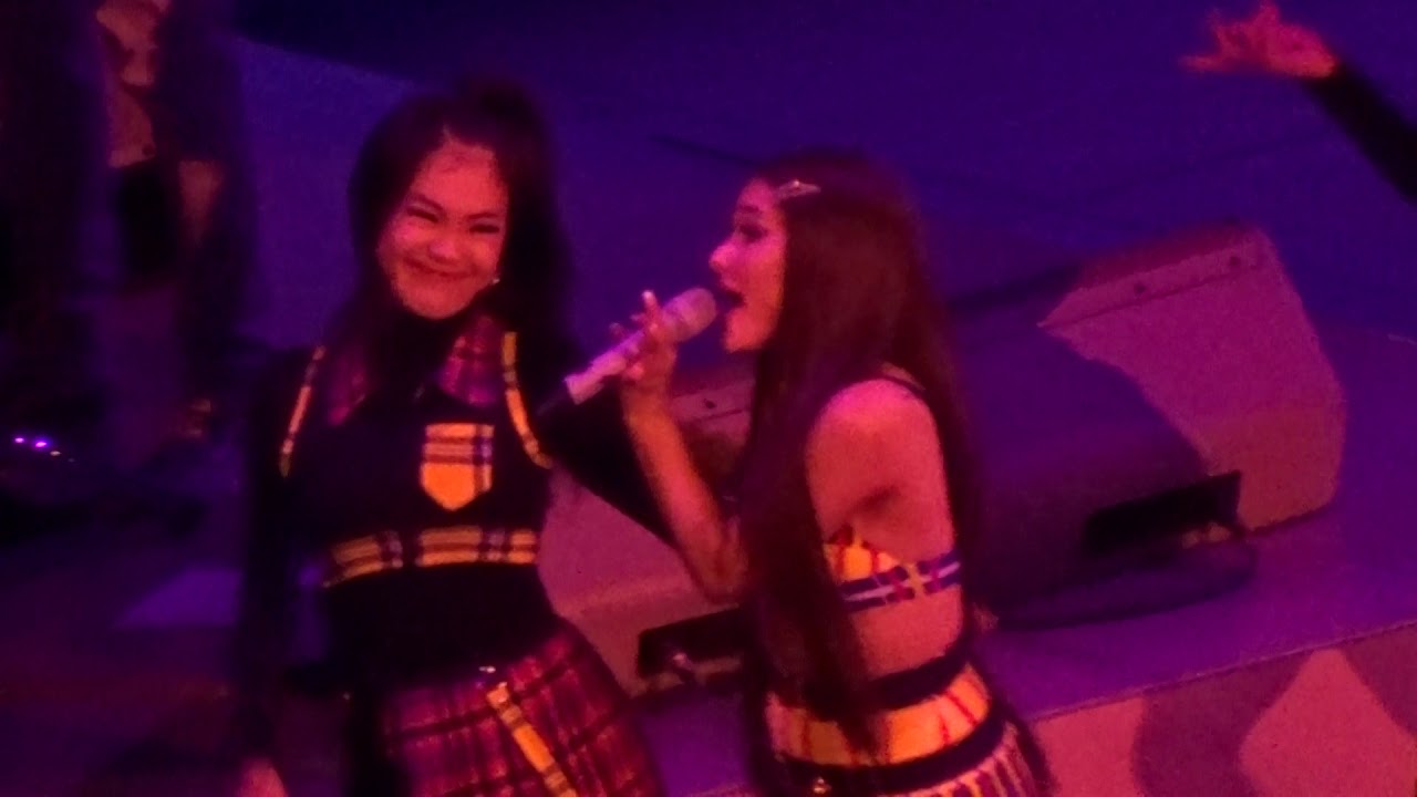 THANK U NEXT - Ariana Grande - live in Hamburg - Sweetener World Tour 2019