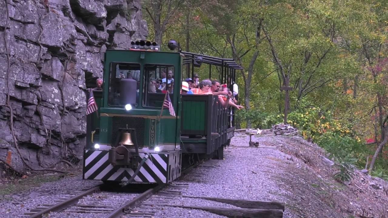 Doe river gorge fall festival
