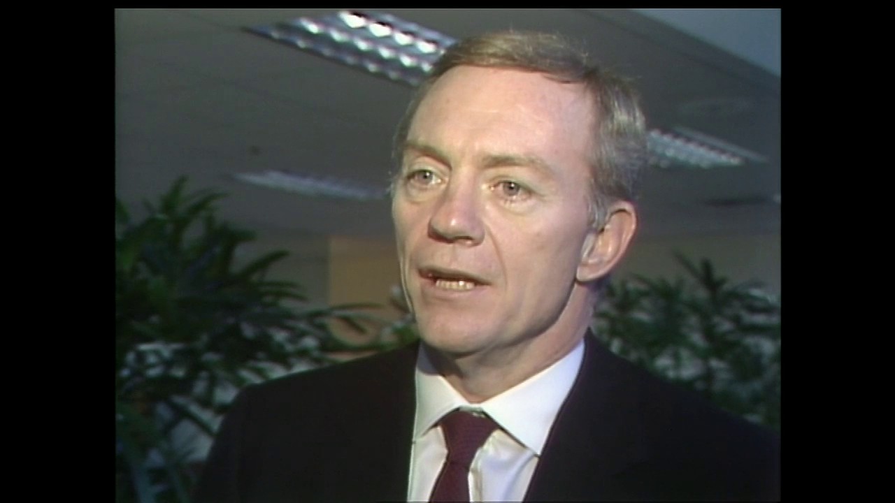 February 25, 1989: Jerry Jones buys the Cowboys