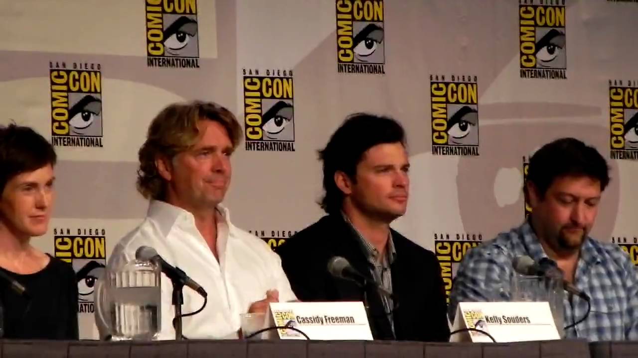 Comic Con 2010 Smallville Panel clip 3