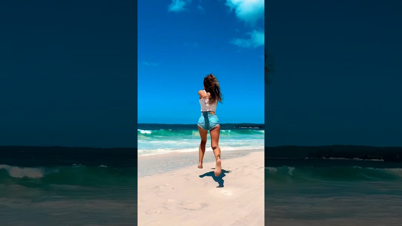 Solo Van Life in Australia #vanlifeaustralia #solotravel #vanlife #vlog #short #viral #relatable