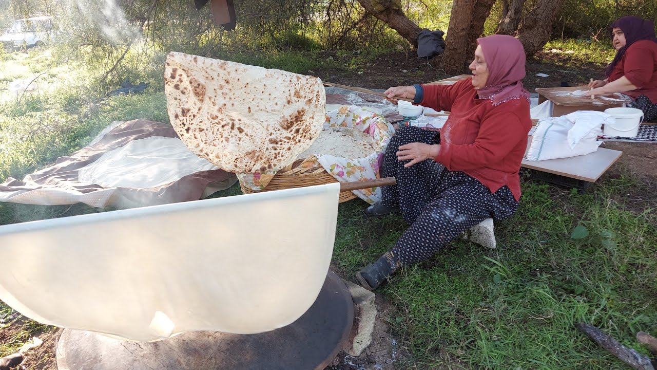 YUFKA EKMEK NASIL YAPILIR ? YUFKA EKMEK HAMURU TARİFİ YUFKA NASIL AÇILIR How to make phyllo bread