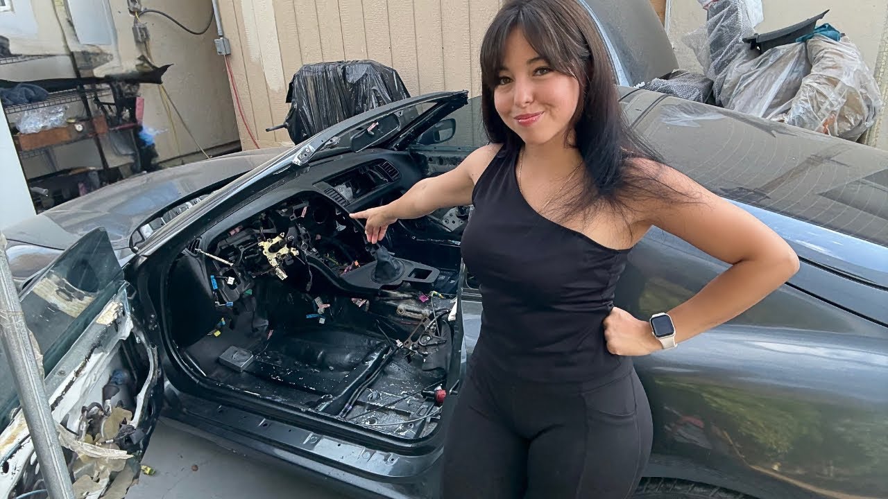 The dash is in & the harness checked out! (: #suprabuild 