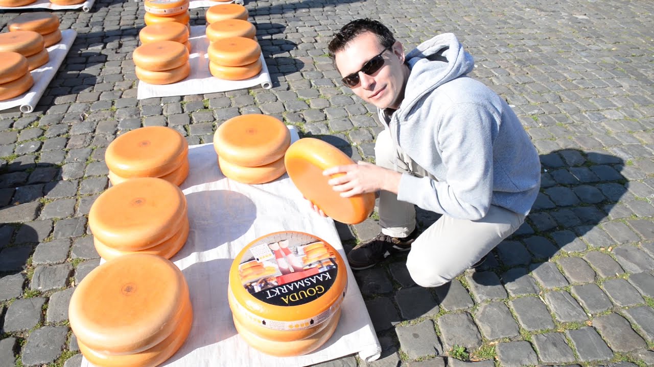 K&auml;semarkt in Gouda