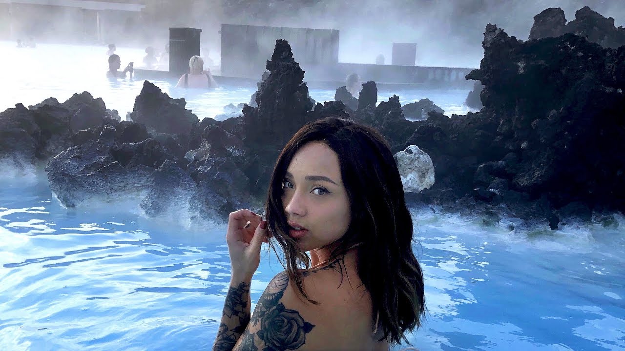 COME WITH ME TO ICELAND! 🙊❄️ | Vlogmas