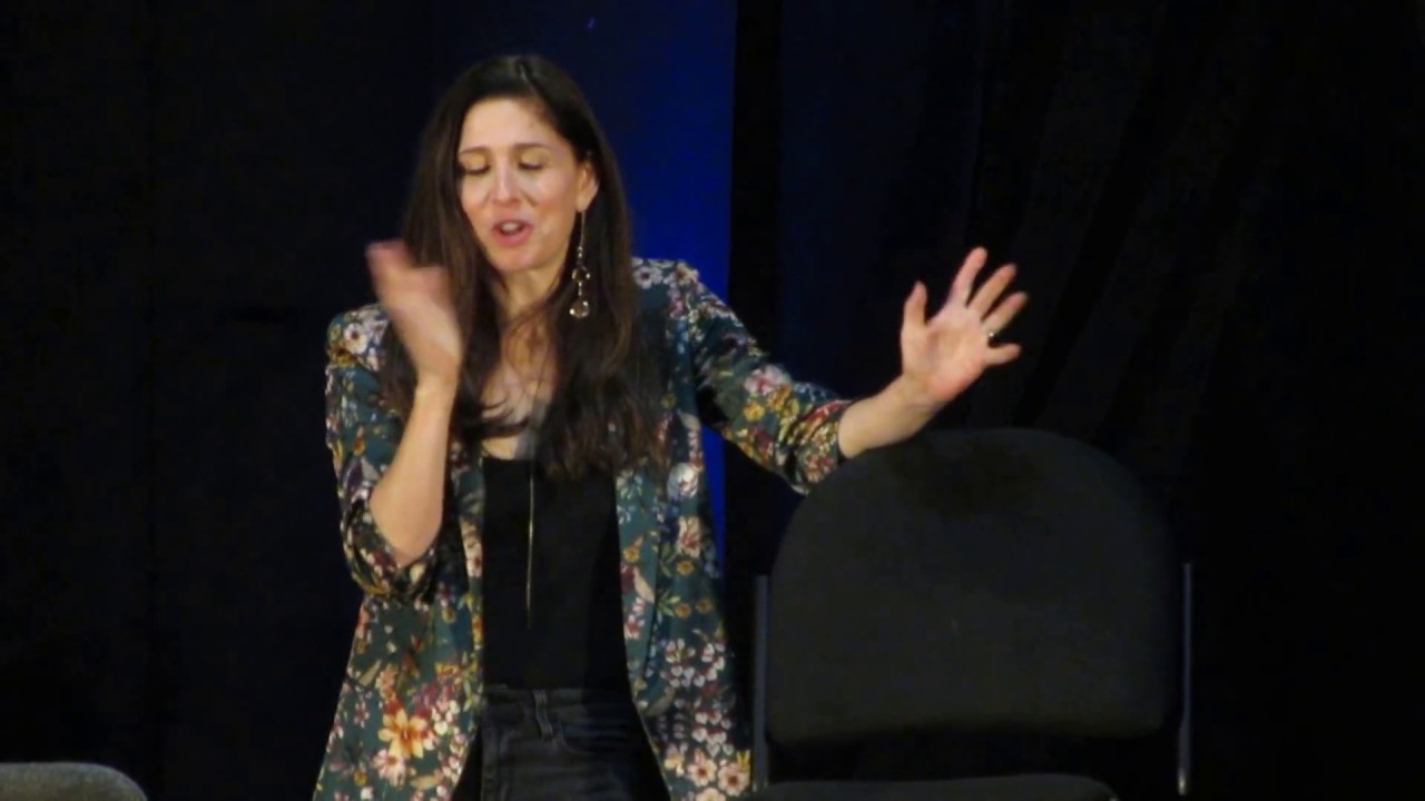 Opening of Shoshannah Stern 1st panel Supernatural NJCON 2017