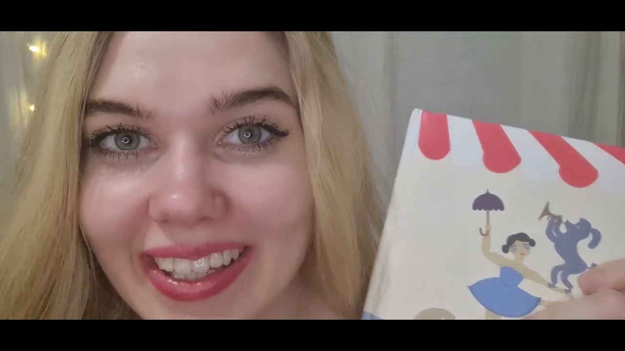ASMR 4 random triggers, wit hsome whispering