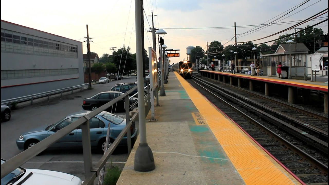 LIRR Railroad Action at New Hyde Park