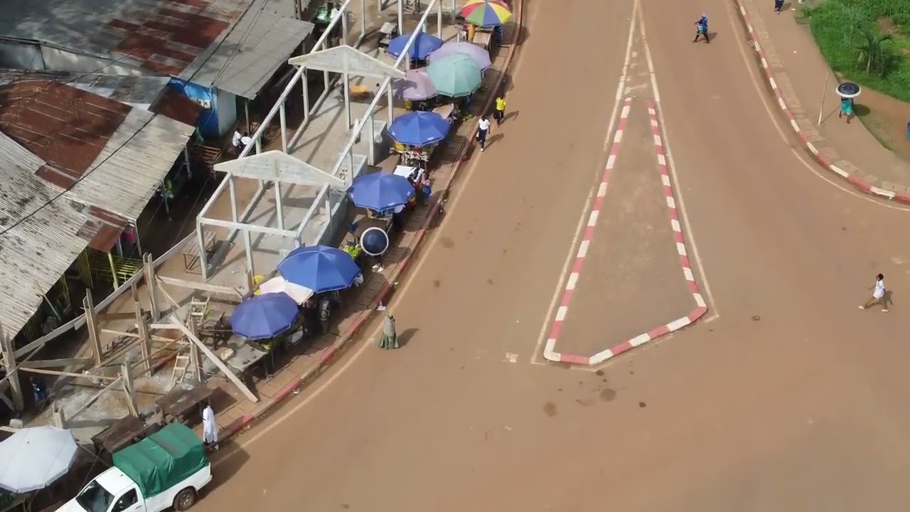 Les merveilles du Gabon   Ndéndé carrefour du bonheur & ses environs vue du ciel
