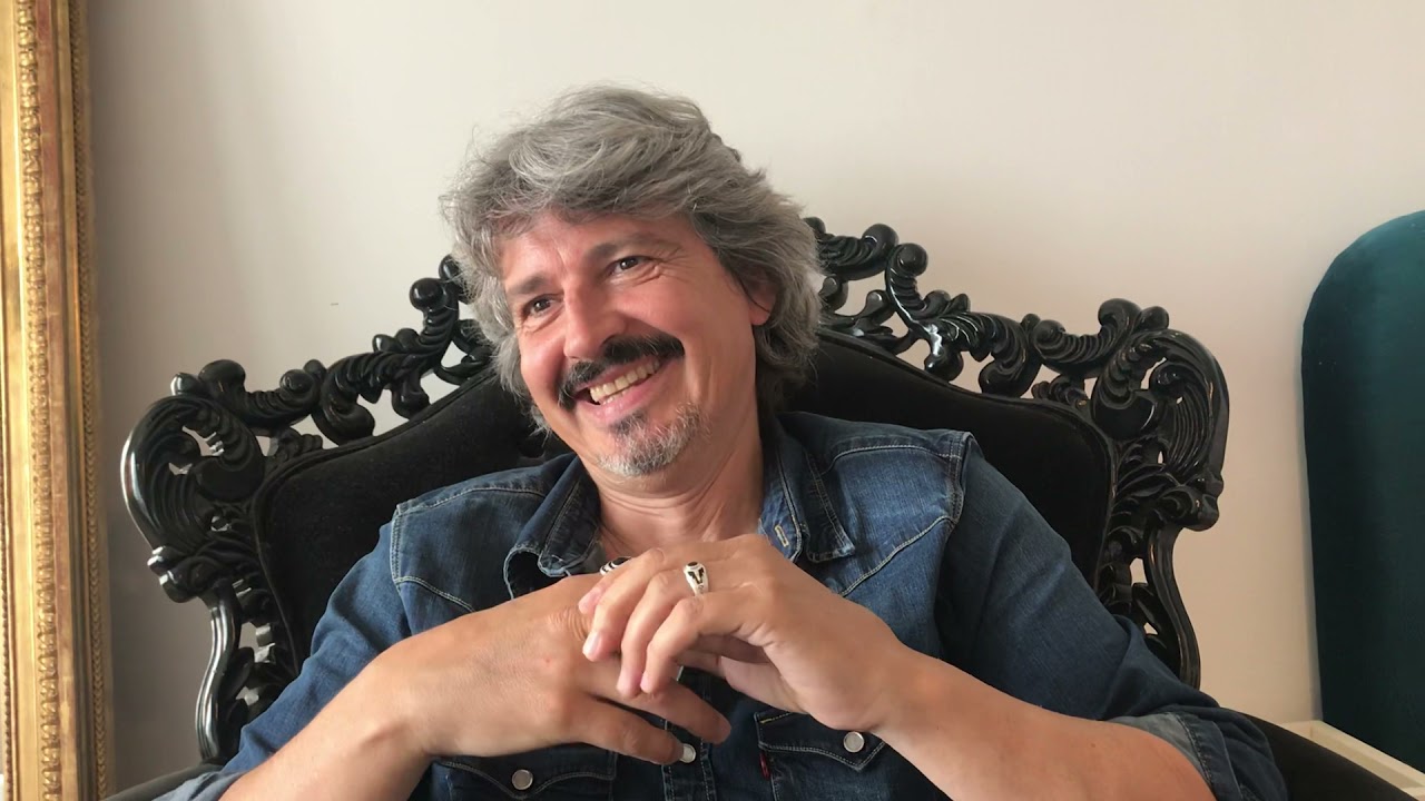 Philippe Vasseur, comédien mythique des « Mystères de l’amour » cause de belles choses.