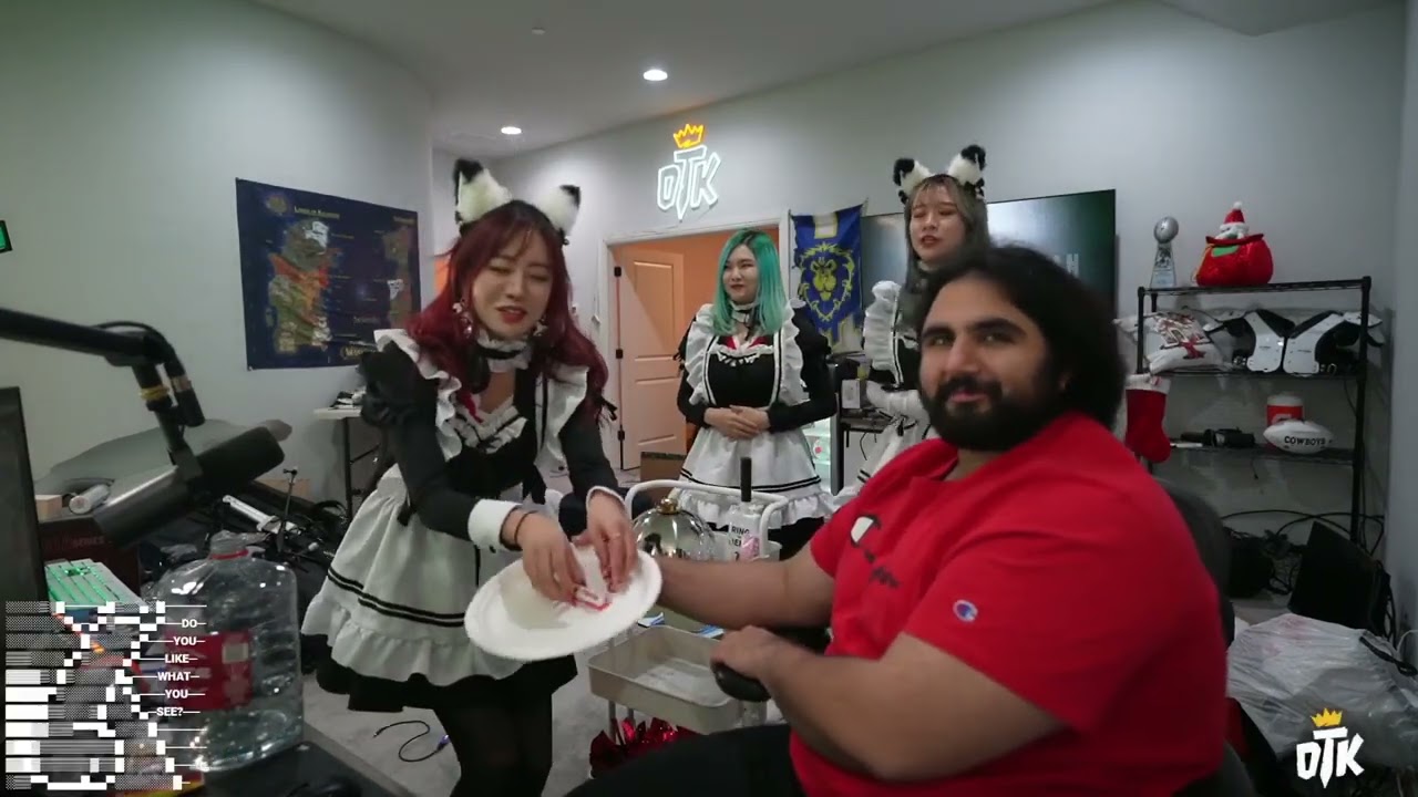 Esfand's Maids Serve Him A Michelin Star Meal // OTK Clips