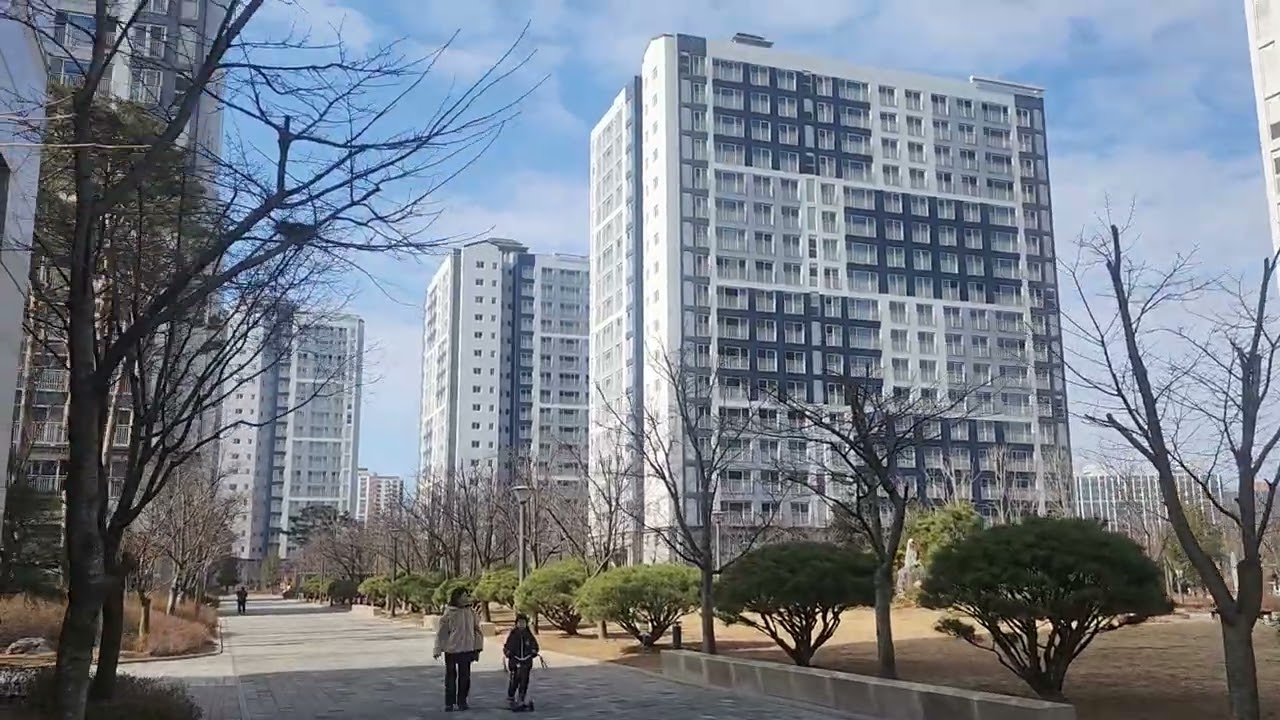 (경기도학개론) 앞으로 자랑스러워 해야겠네요 성남에 계시던 삼촌이 대통령이었다니 ㅋㅋ
