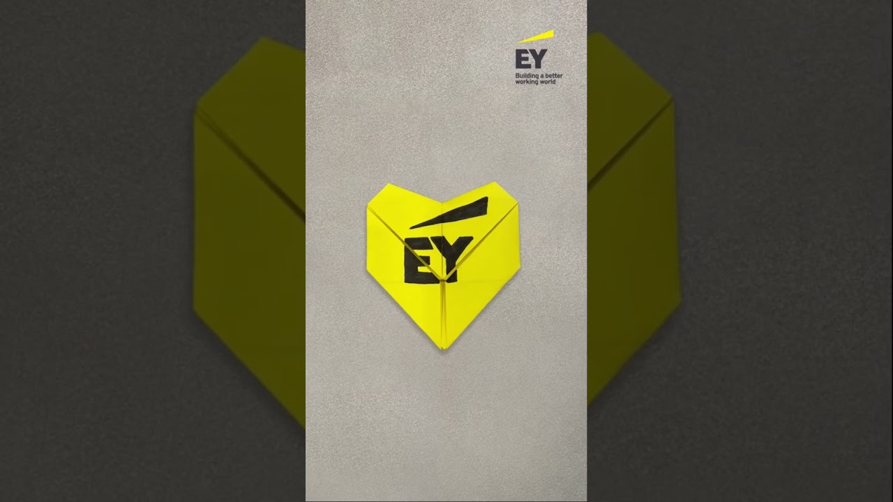 En nuestra firma todo lo vemos con 💛 #BetterWorkingWorld