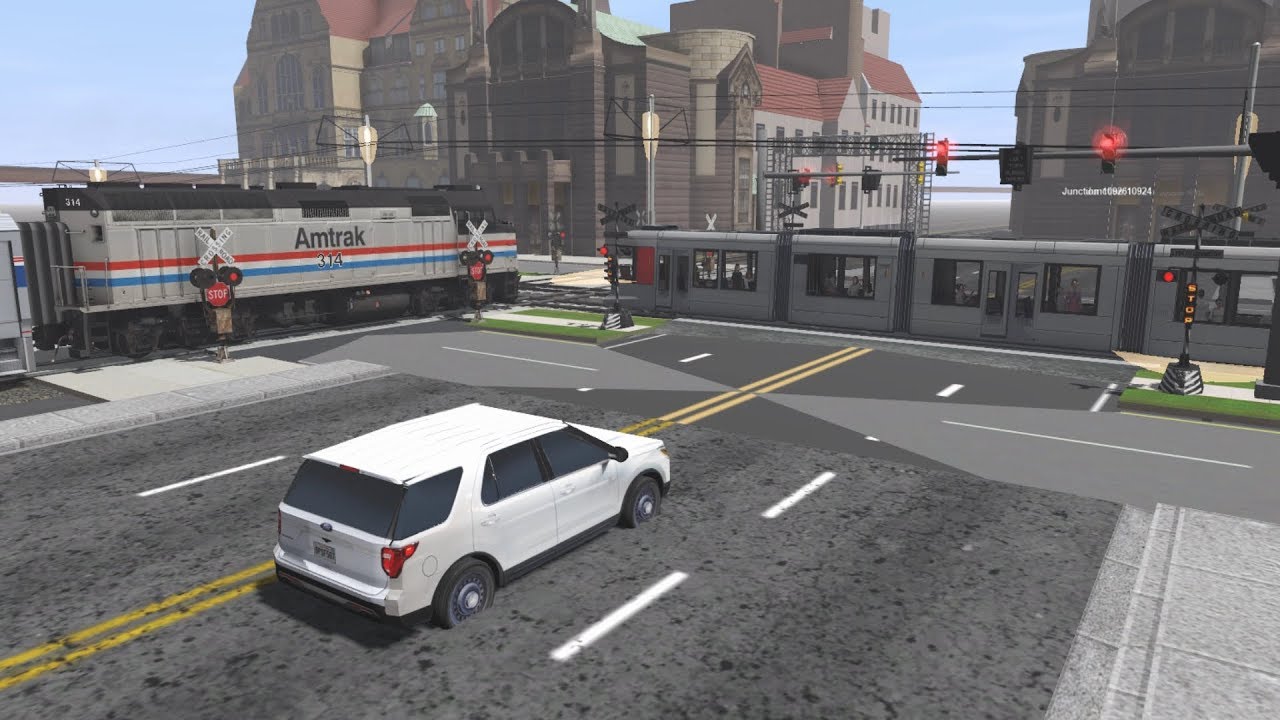 Trainz Railfanning Sneak Peek: Large Fictional City with Old Railroad Crossing CSX an Amtrak