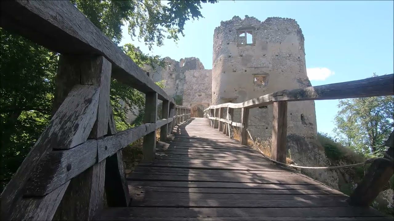 Hrad Uhrovec