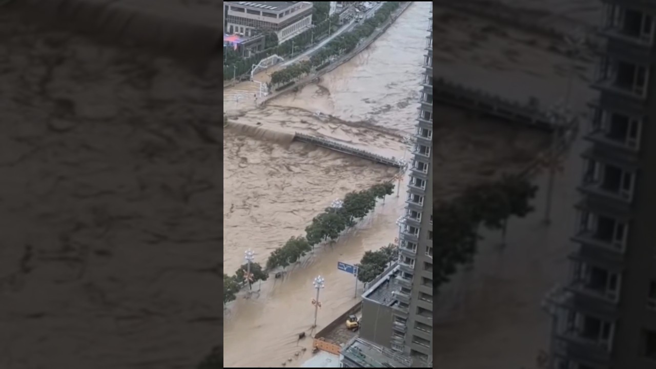 Dangerous Flood Scenes 😱🌊 Cought On Camera #flood #realfootage #disaster #shorts #floods