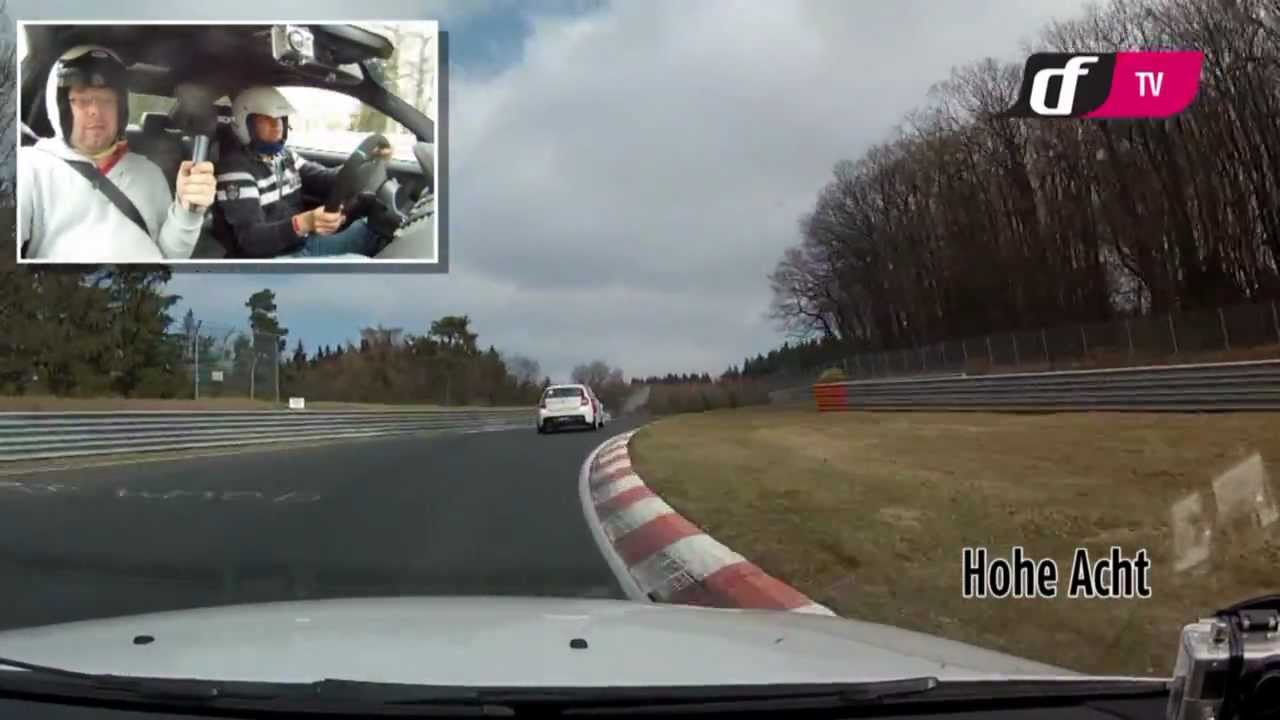 Andre de Vries geeft uitleg over de Nordschleife