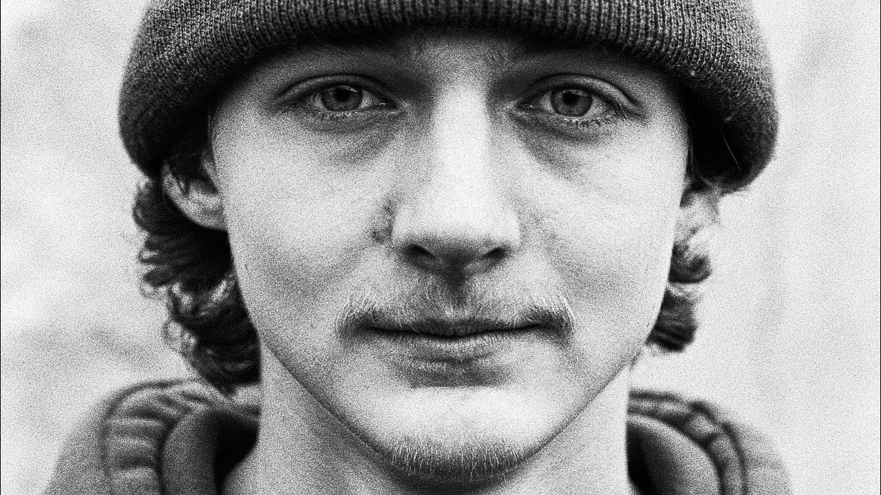 Place Presents: Til Schweinitz - Unsigned Hype