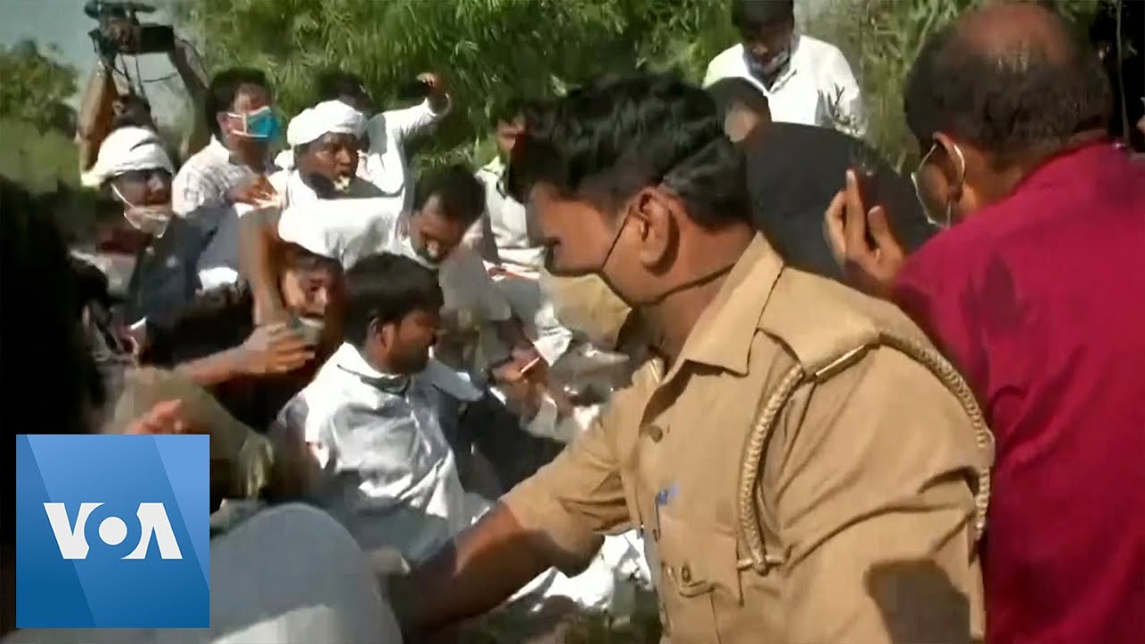 India&rsquo;s Opposition Leader Stopped from Meeting Rape Victim&rsquo;s Family
