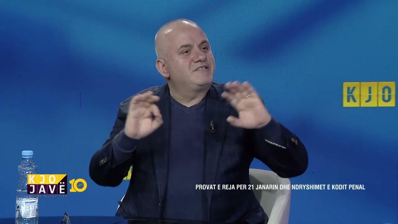 Protesta e opozitës/ Policia dështoi! E ktheu në paradë dhe gjueti me gaz lotsjellës. Nuk arrestojn…