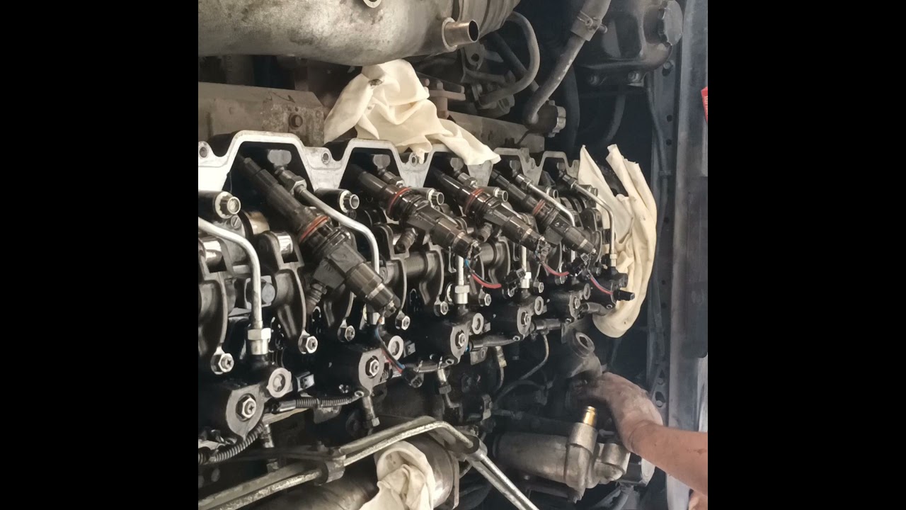 Mitsubishi fuso 6m70 naghalo ang langis at krodo part#1.