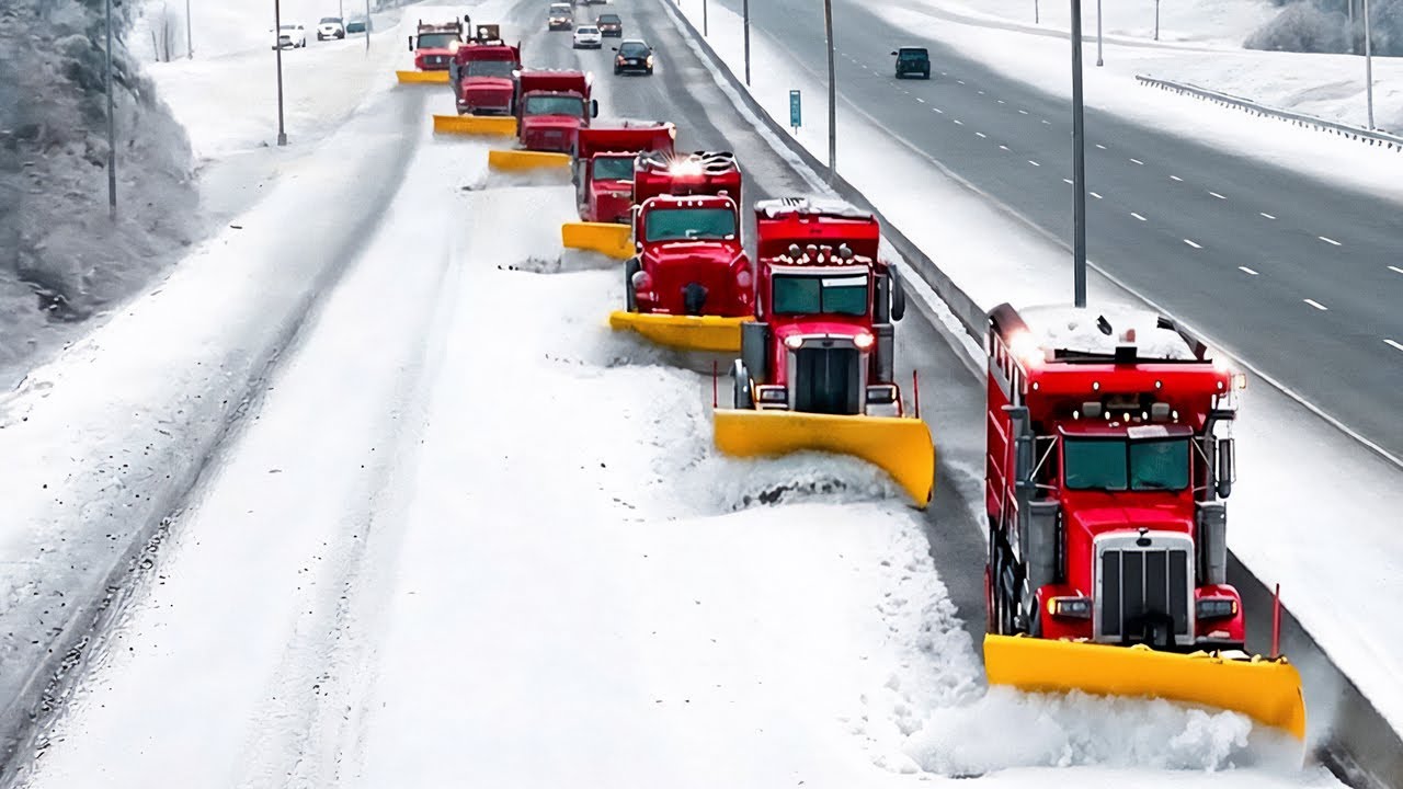 Máquinas de Remoção de Neve Potentes - Limpeza de Neve Extremamente Rápida