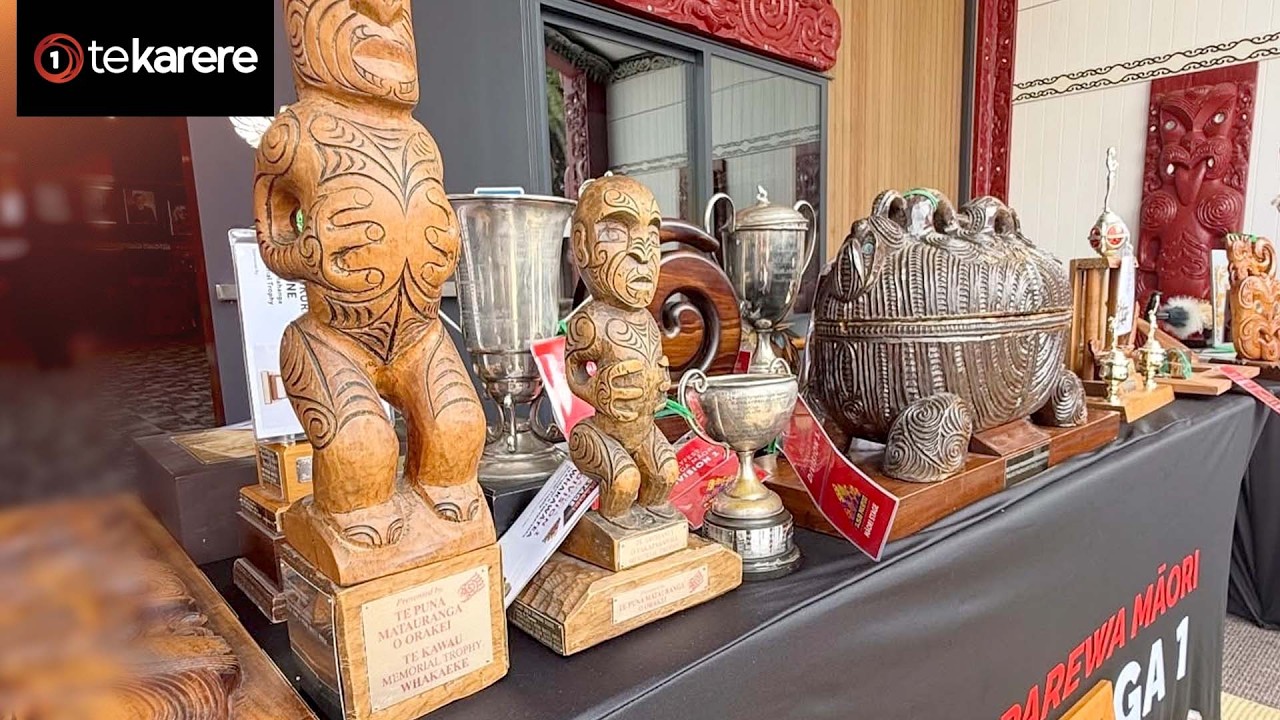 Крупнейший в мире фестиваль полинезийской культуры начинается с приветствия в мараэ Те Пуэа.