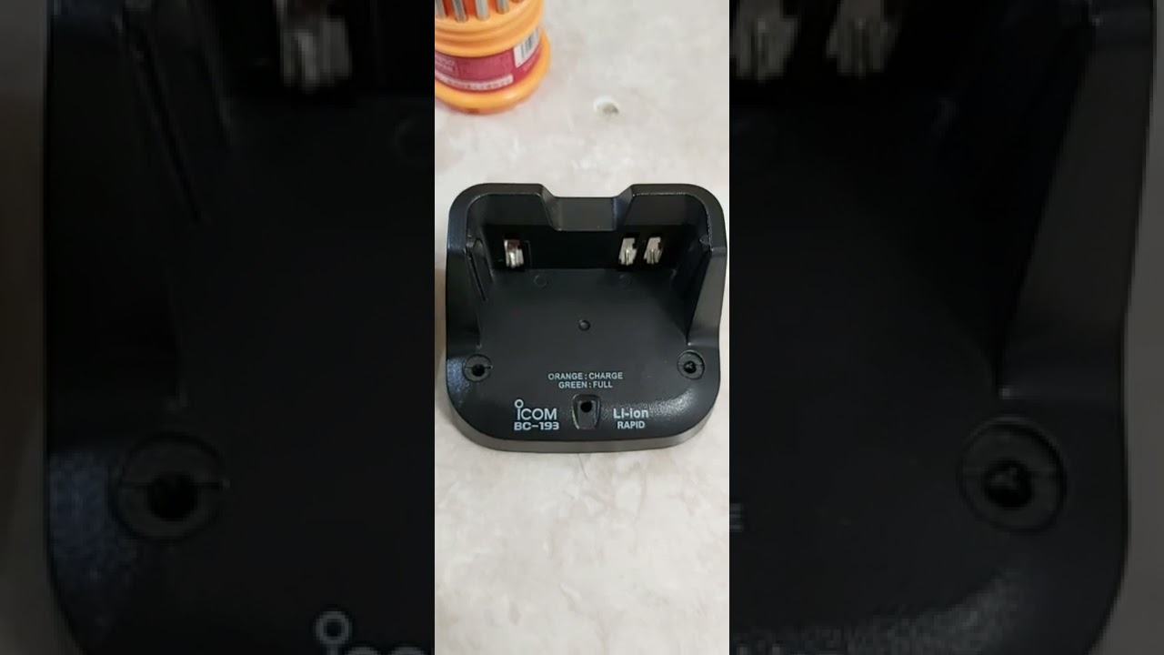 tebak mana charger ht icom v80 yang asli dan yang palsu
