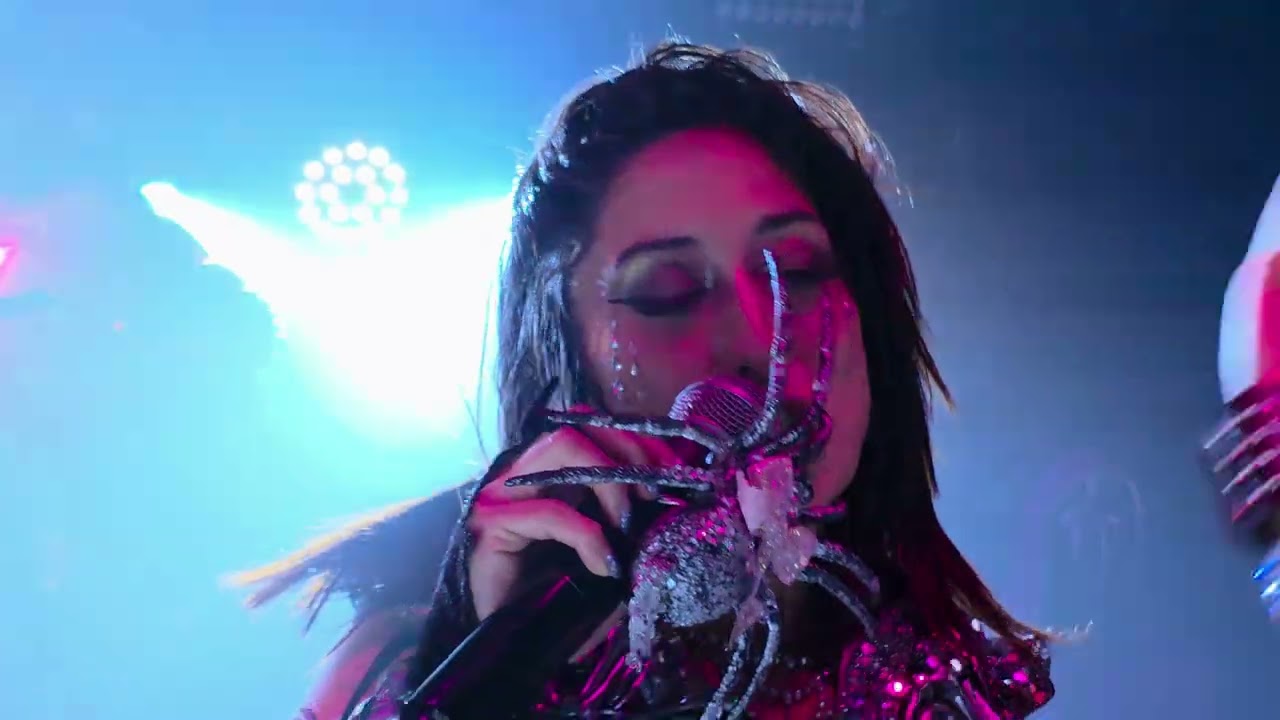 2025-11-17: Isabella Lovestory - Fashion Freak (Live at Hydrozagadka, Warsaw, PL)