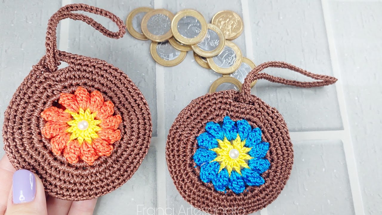 PORTA MOEDAS DE CROCHÊ COM FLOR DE PONTO PIPOCA 😍